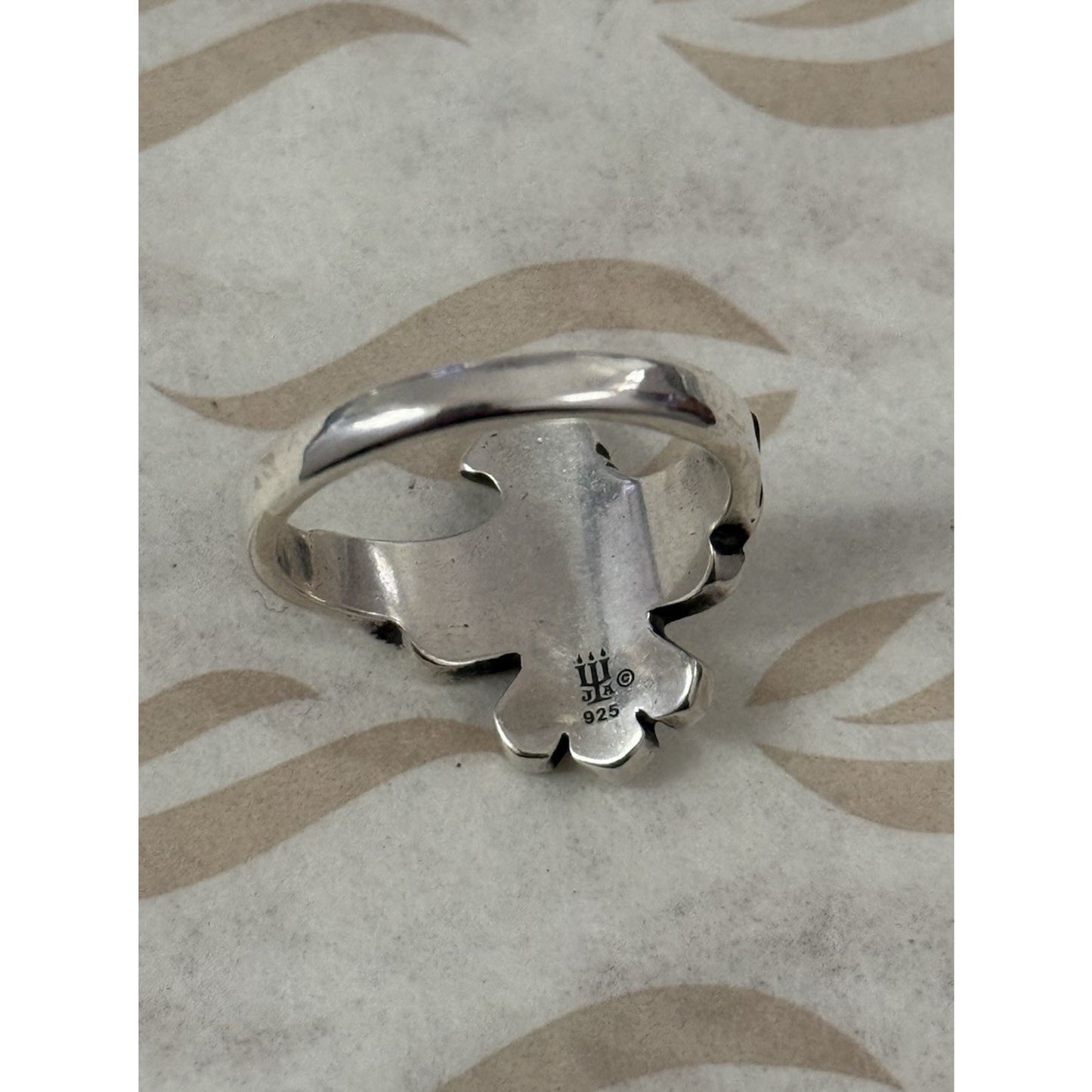 Pre owned James Avery RARE Retired Sterling Silver Rain Dove Bird Ring Heart Center Size 8