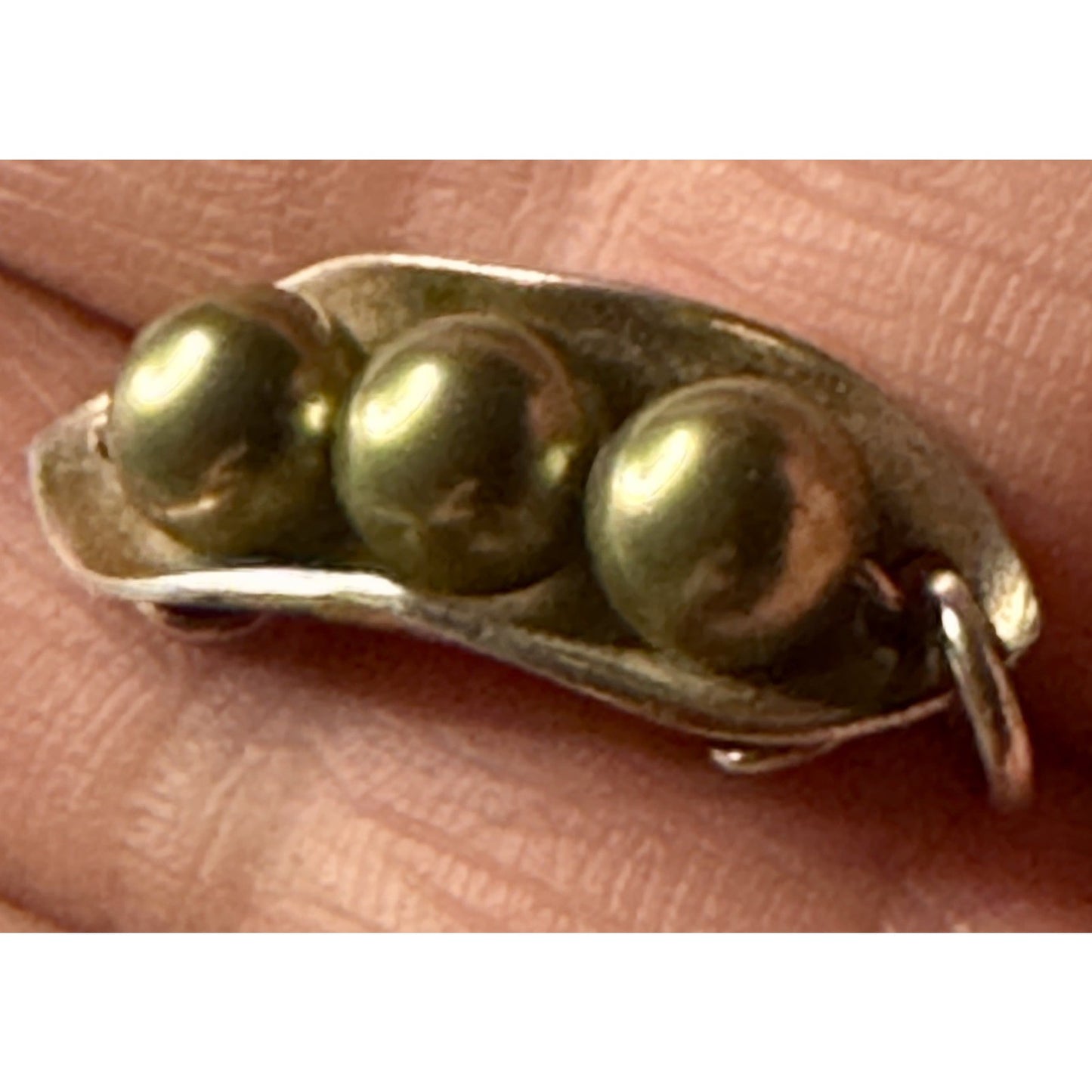 Vintage Sterling Silver 3 Peas in a Pod Pendant Artisan Green Bead Charm