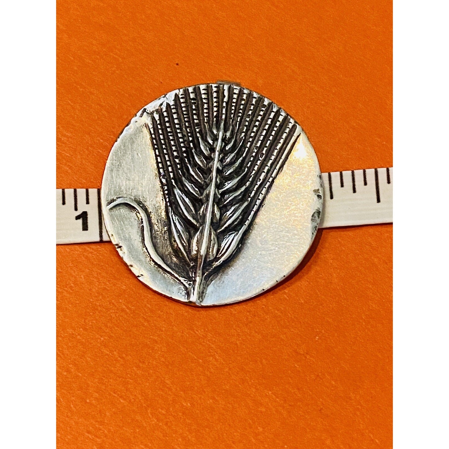 Retired James Avery Wheat Sheaf Harvest Medallion Pendant 1 1/4” Pre-Owned