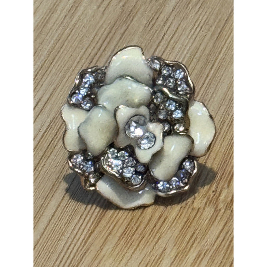 Vintage Gold Tone Ivory Enamel Rhinestone Mid Century Cocktail Ring Size 6