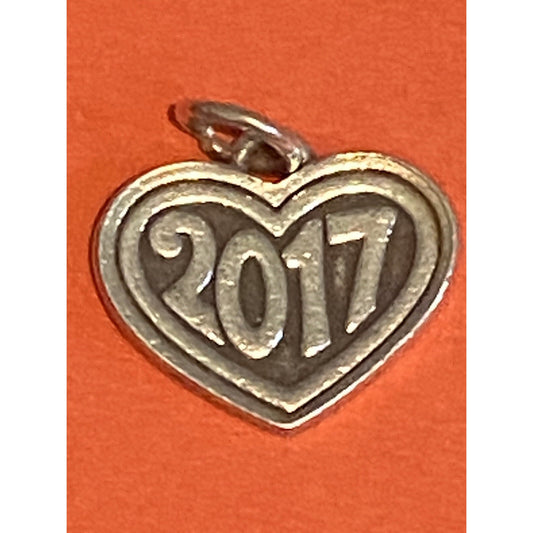 James Avery Retired Sterling Silver 2017 Year In Heart Charm Pre-Owned