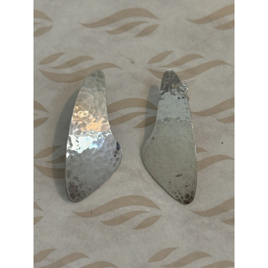 Pre Owned James Avery Retired Vintage Silver Hammered Curved Post Earrings