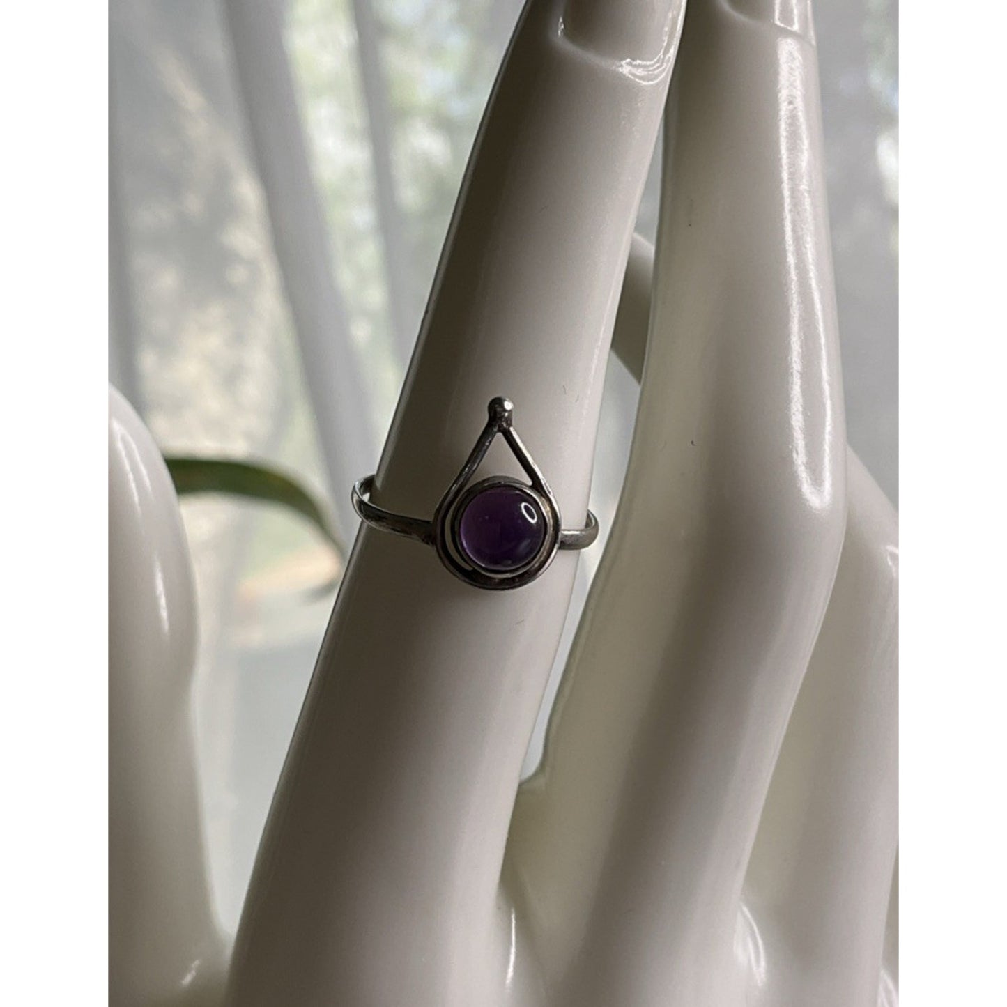 Vintage 925 Sterling Silver Purple Amethyst Cabochon Ring