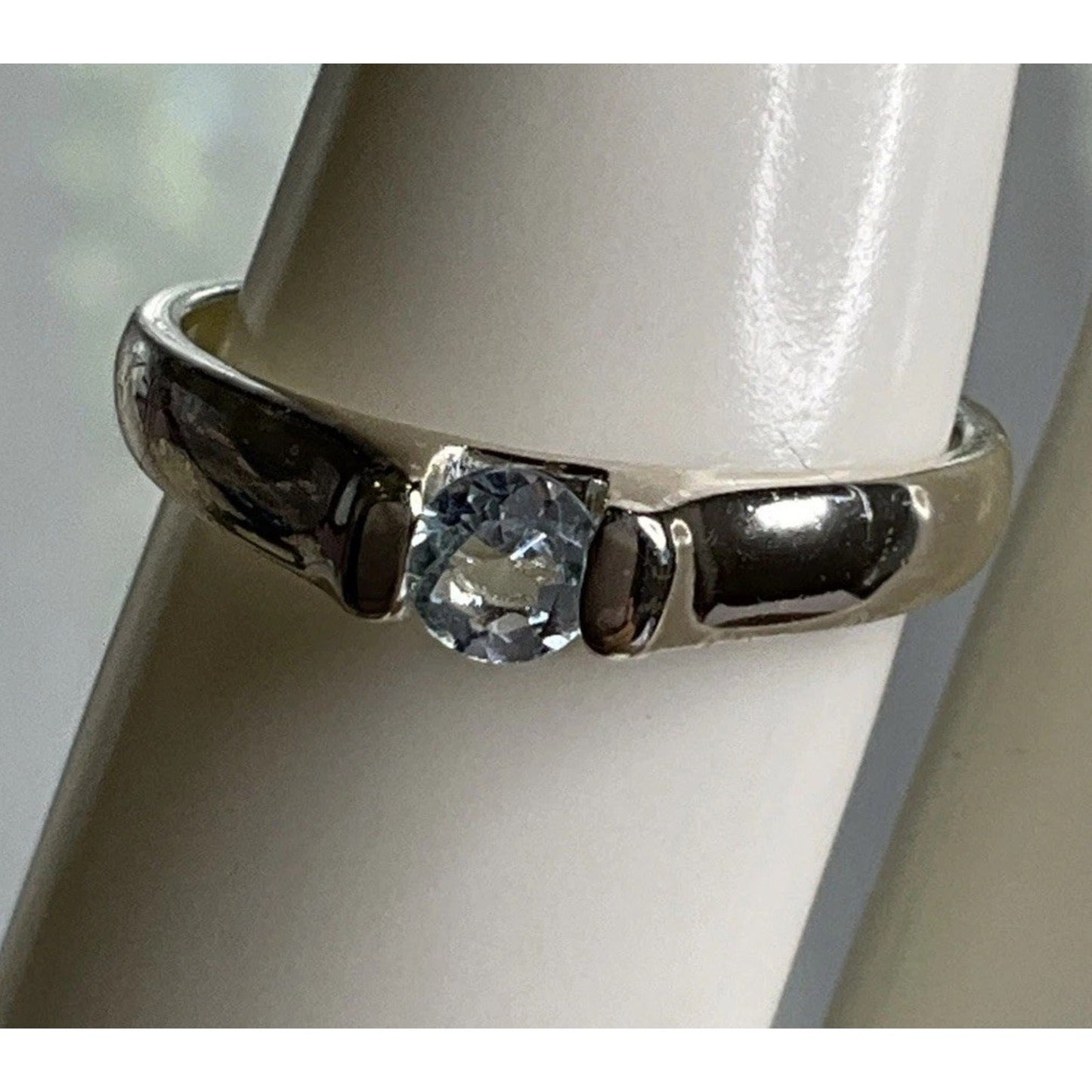 Vintage Sterling Silver Blue Topaz Solitaire Ring Natural Blue Gemstone Sz 7.25