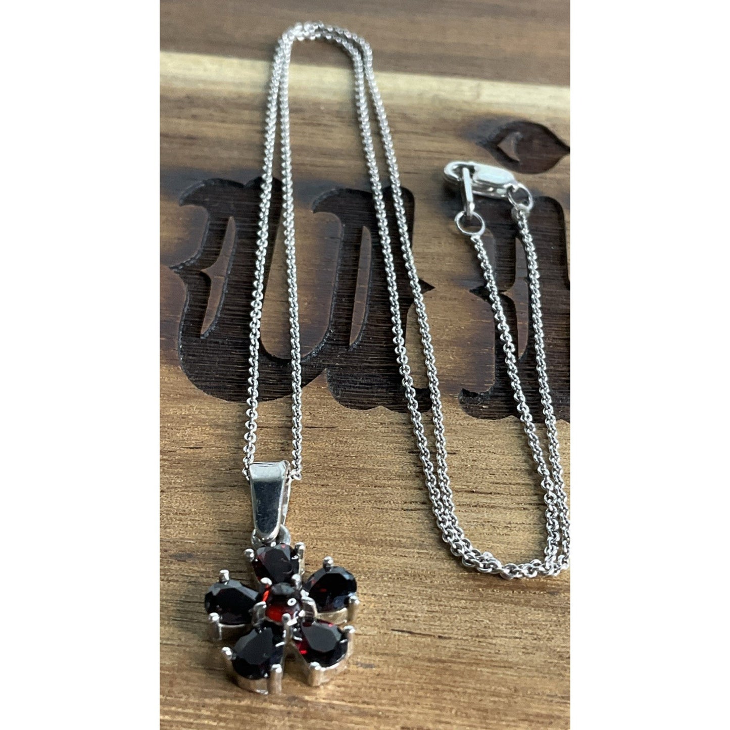 Vintage Garnet Gemstone Sterling Silver Flower Cluster Pendant On 925 Necklace