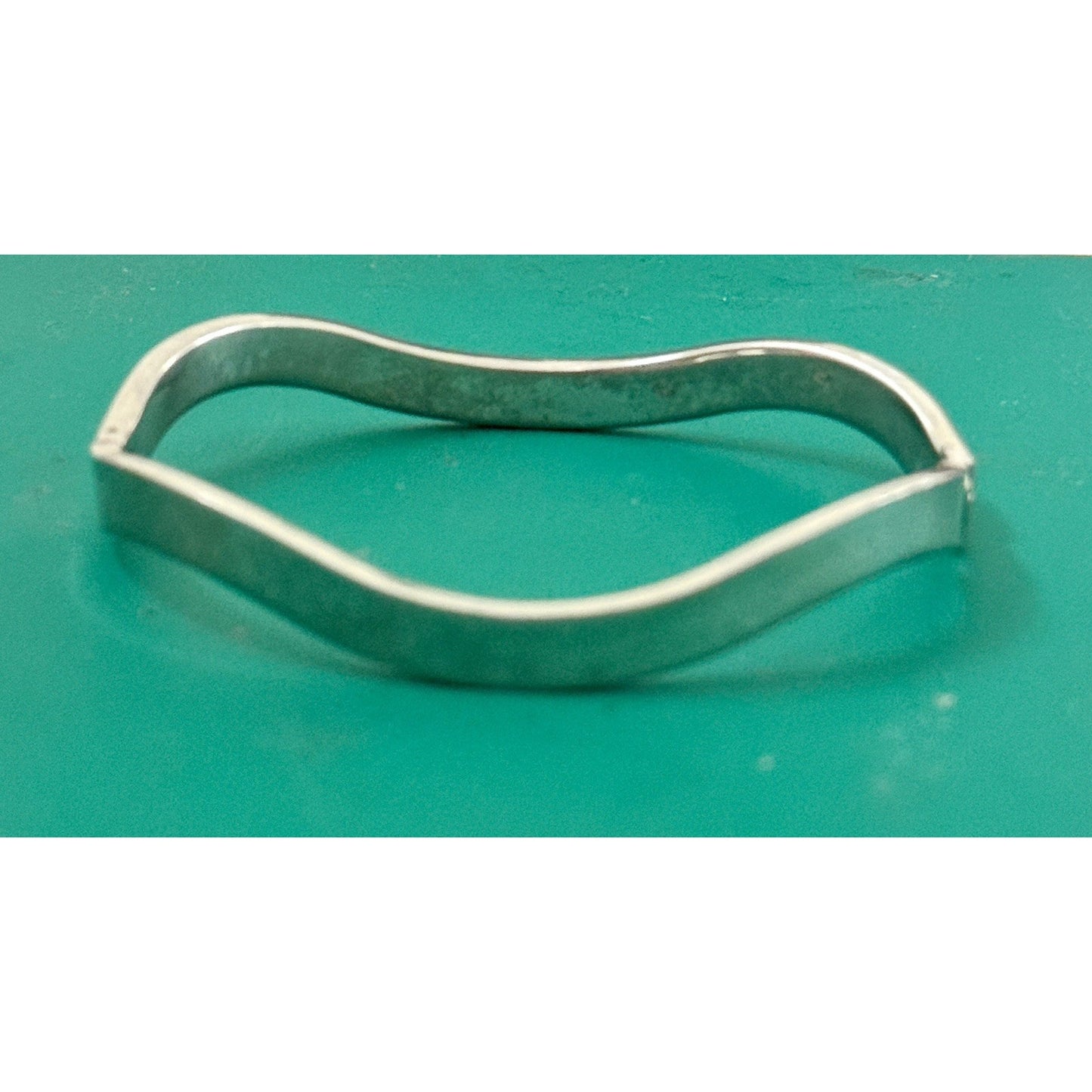 Vintage 925 Sterling Silver Modernist Mid Cen Wave Hinged Bangle Bracelet 26.2g