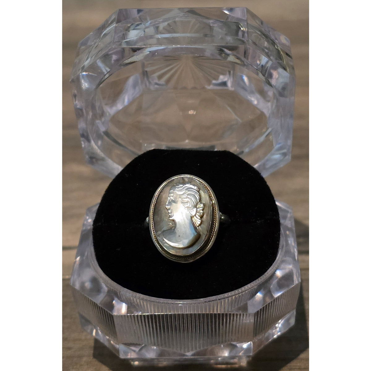 Vintage 800 Silver Cameo Mother Of Pearl Two Tone Twisted Ring Sz 6.75