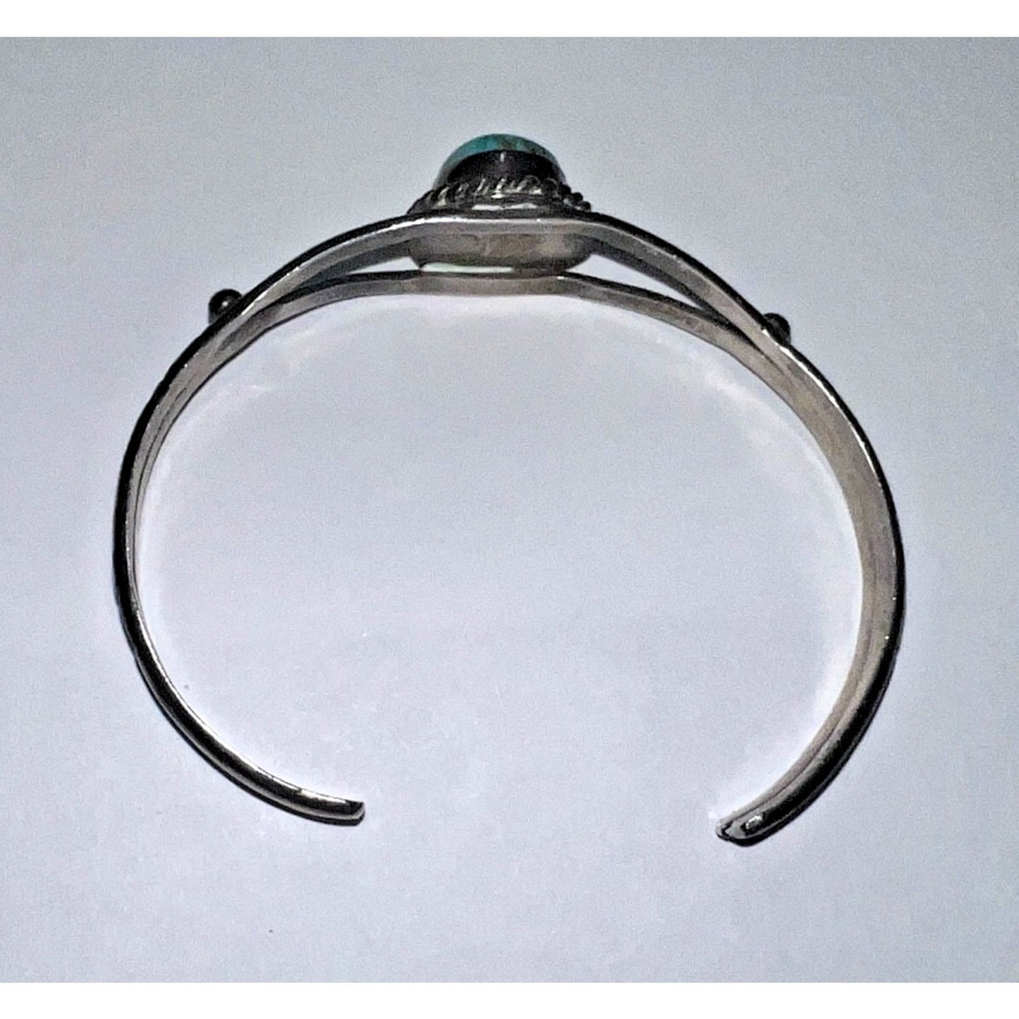 Vintage Native American Sterling Silver Turquoise cuff bracelet