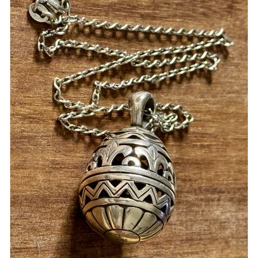 Pre Owned James Avery Retired X Large 3D Fleur De Lis Filigree Egg Pendant W/ 18” Necklace