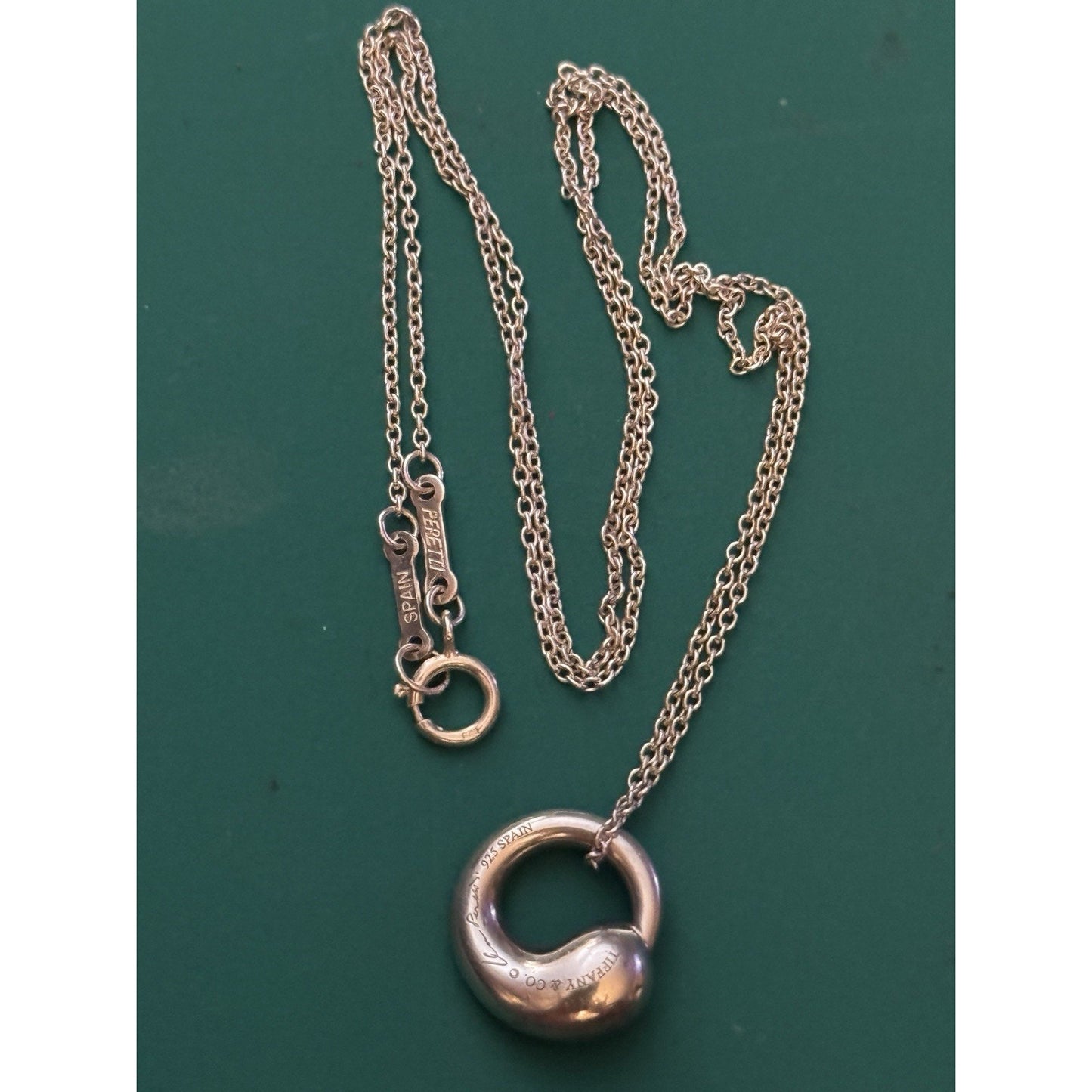 Tiffany & Co. Elsa Peretti Small Bean Pendant Necklace 925 Silver Spain 16”
