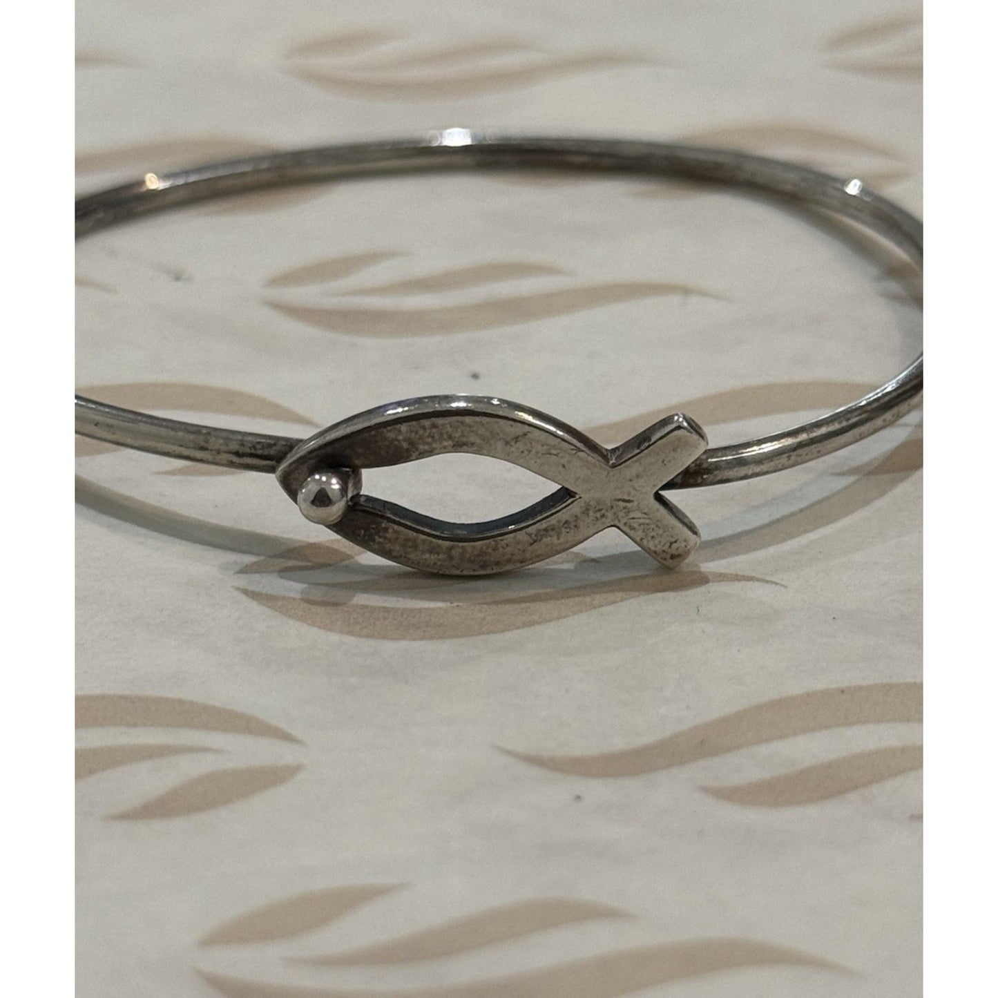 James Avery Retired Ichthus Fish Sterling Silver Hook Bangle Bracelet Pre-Owned