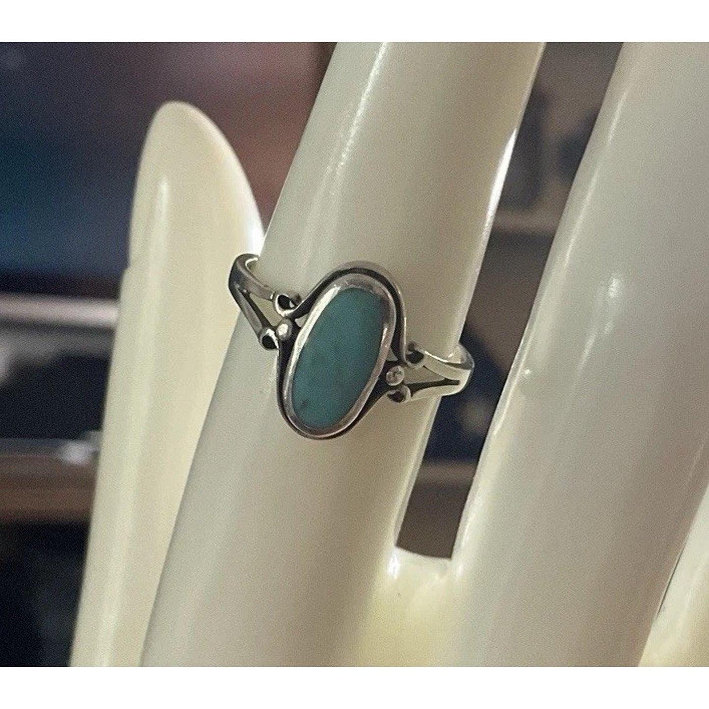Vintage Turquoise Sterling Silver Ring Size 7 Oval Cabochon Southwestern Style