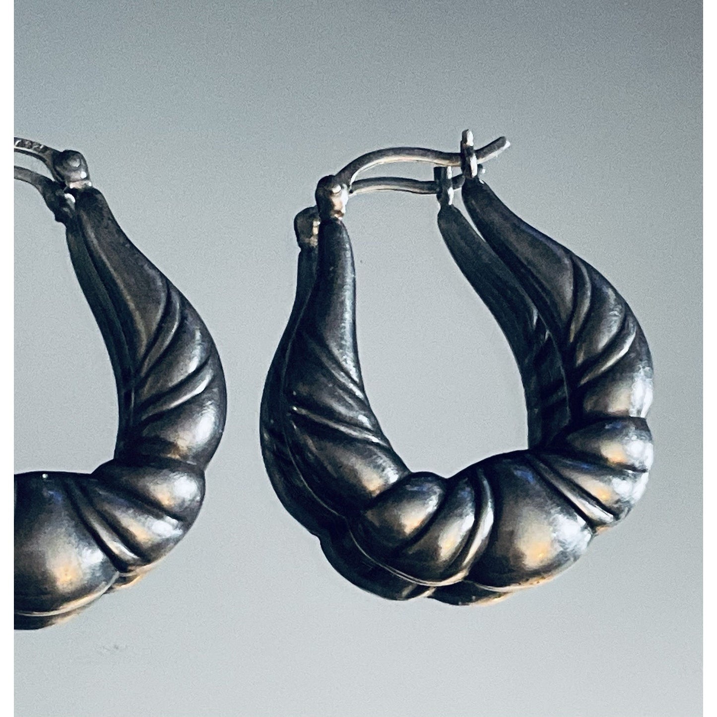Vintage Sterling Silver 925 Sculpted Hoop Earrings Fluted Ribbed 1¼” 4g