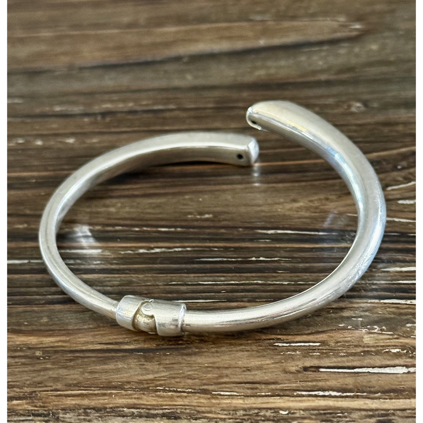 Vintage Sterling Sterling 925 Crossover Hinged Bangle Bracelet