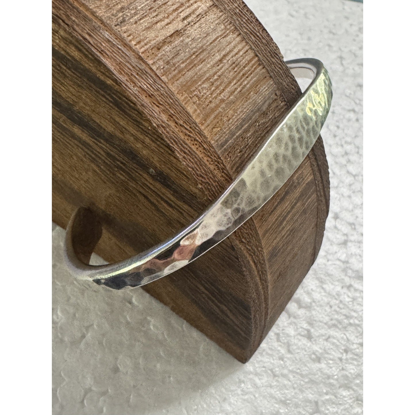 Pre owned James Avery Retired Silver Forged Hammered Cuff Bracelet M In JA Box & Pouch