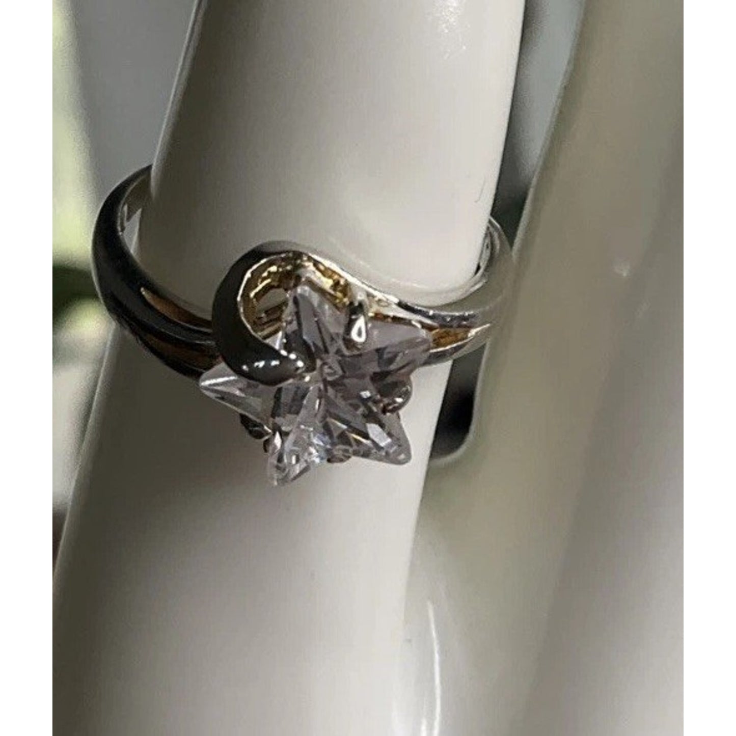 SETA Sterling Silver Star Ring 925 Clear CZ Star Statement Ring Size 8