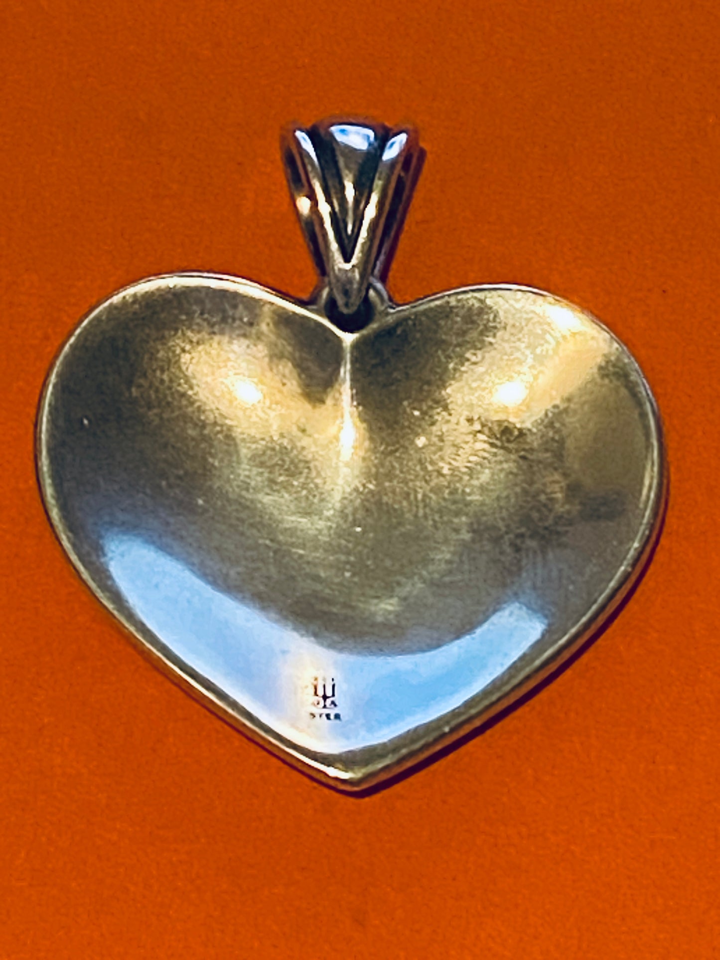 Preowned James Avery Retired Silver Engravable ORIGINAL Release Heart Pendant