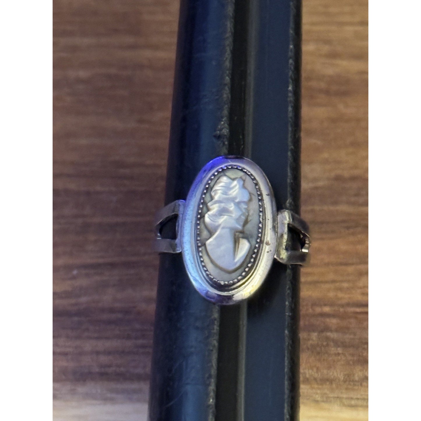 Vintage Signed Sarah Coventry Sterling Silver Mother Of Pearl Cameo Ring, 6.5