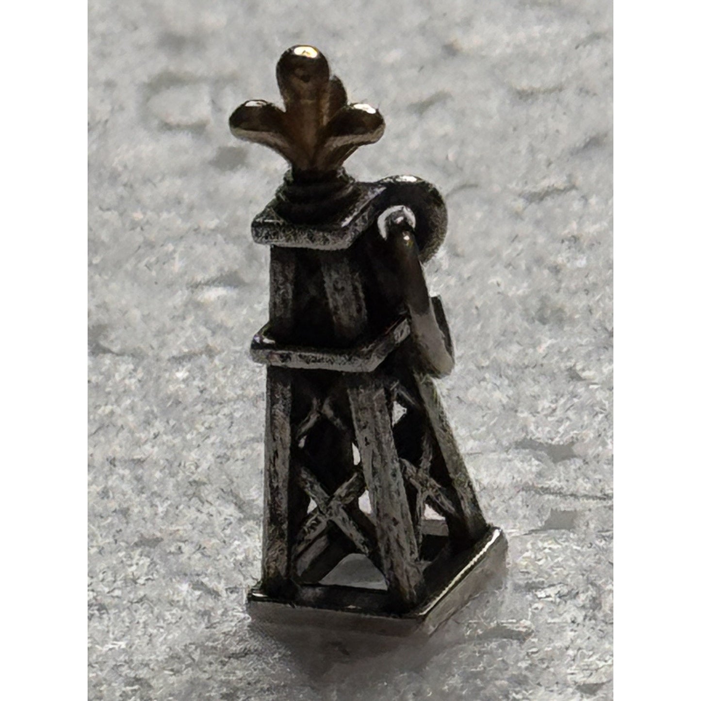 EUC James Avery Retired 14k Gold & Sterling Silver It’s A Gusher Oil Charm MINT