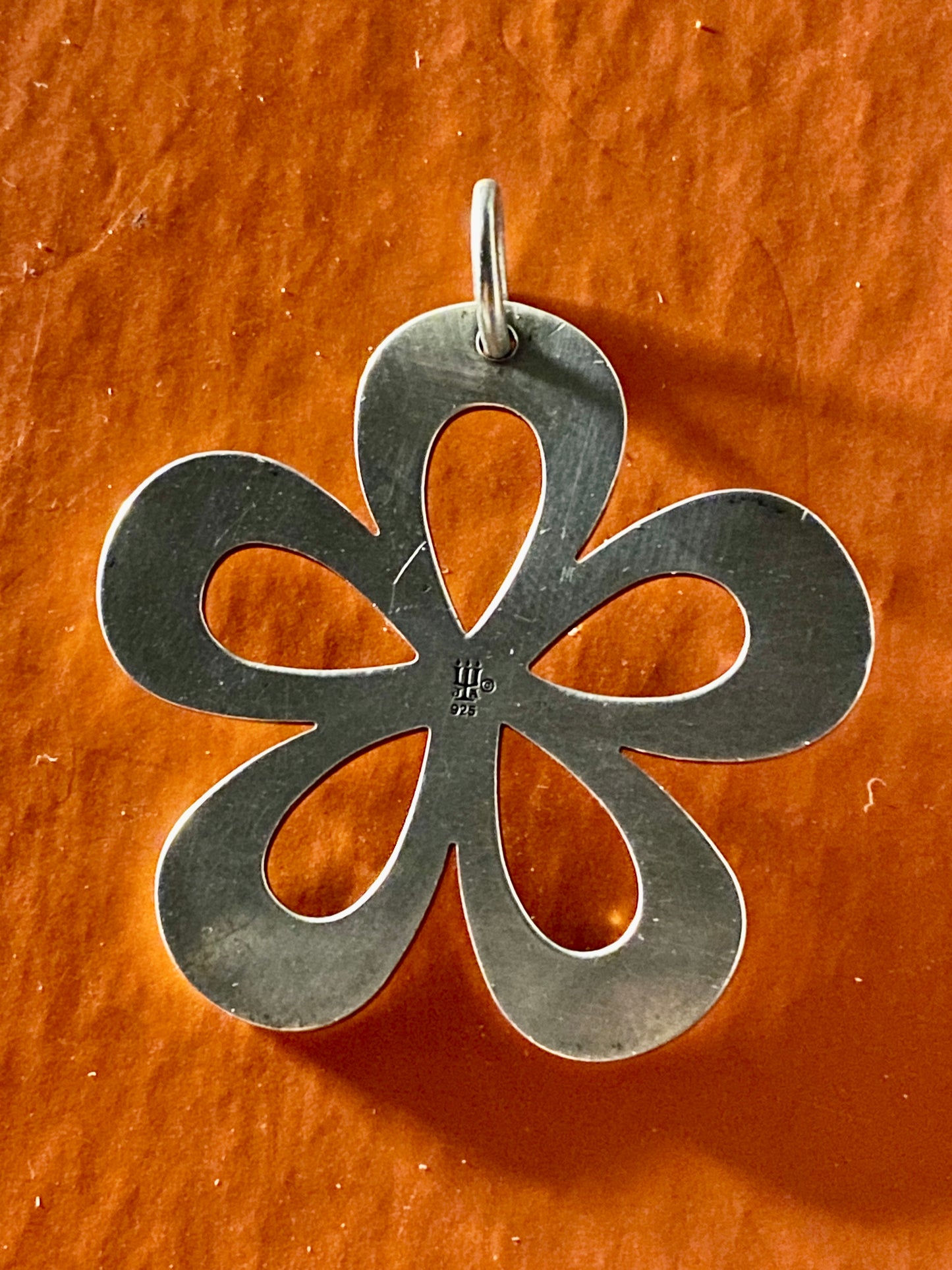 Preowned James Avery Retired Silver Large Flower Pendant