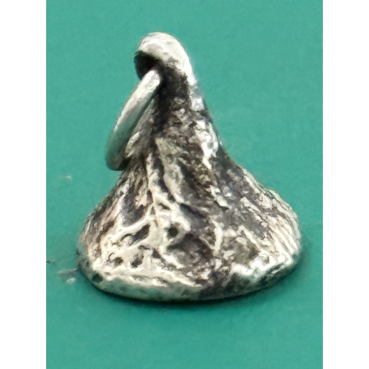 Vintage J & C Ferrara JCF Licensed Hershey’s Kiss Sterling Silver Charm 925 3.3g