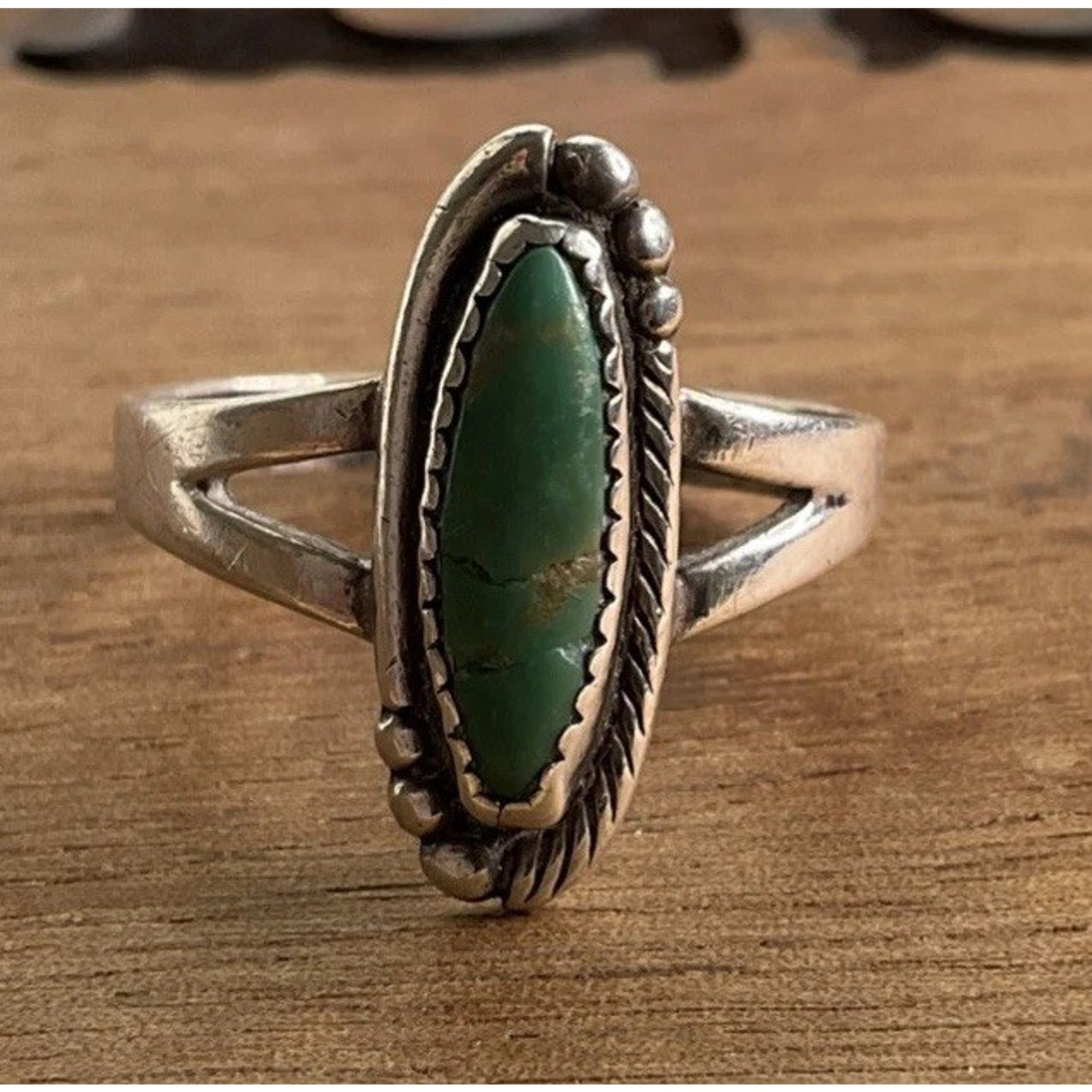 Vintage Navajo Oval Turquoise Sterling Silver Southwestern Style Ring Size 8