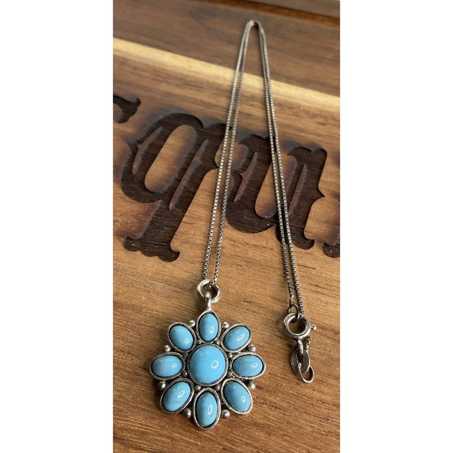 Vintage Sterling Silver Sleeping Beauty Turquoise Cluster Flower Necklace