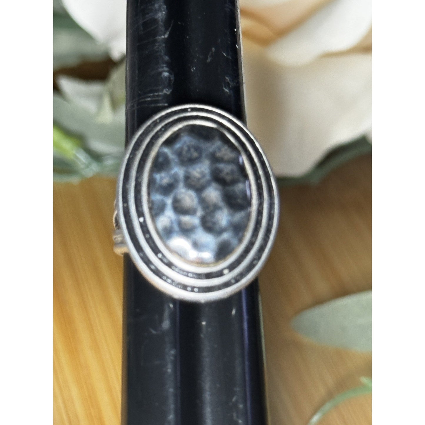 Vintage Premier Designs Hammered Oval Silver Tone Statement Ring Size 8.5 15grms