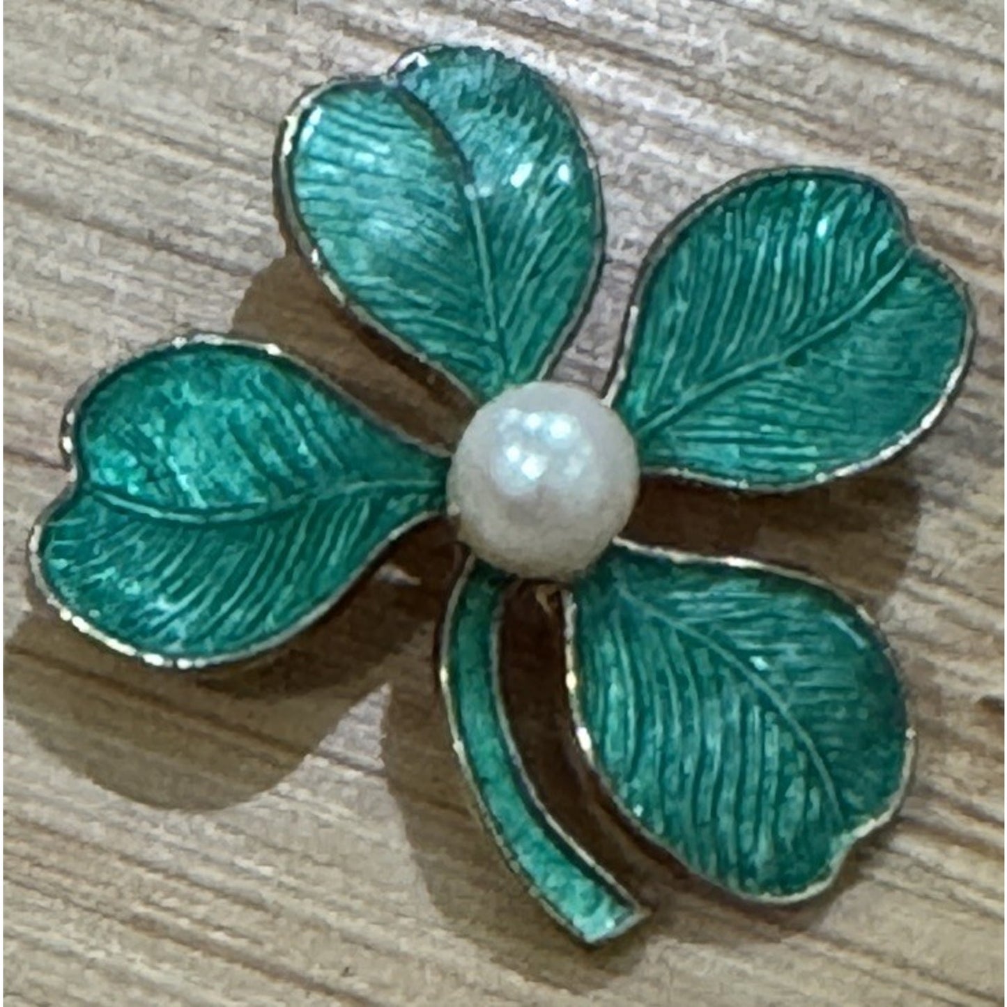 Vintage Green Enamel Shamrock Four Leaf Clover With Pearl Lucky Pin Brooch