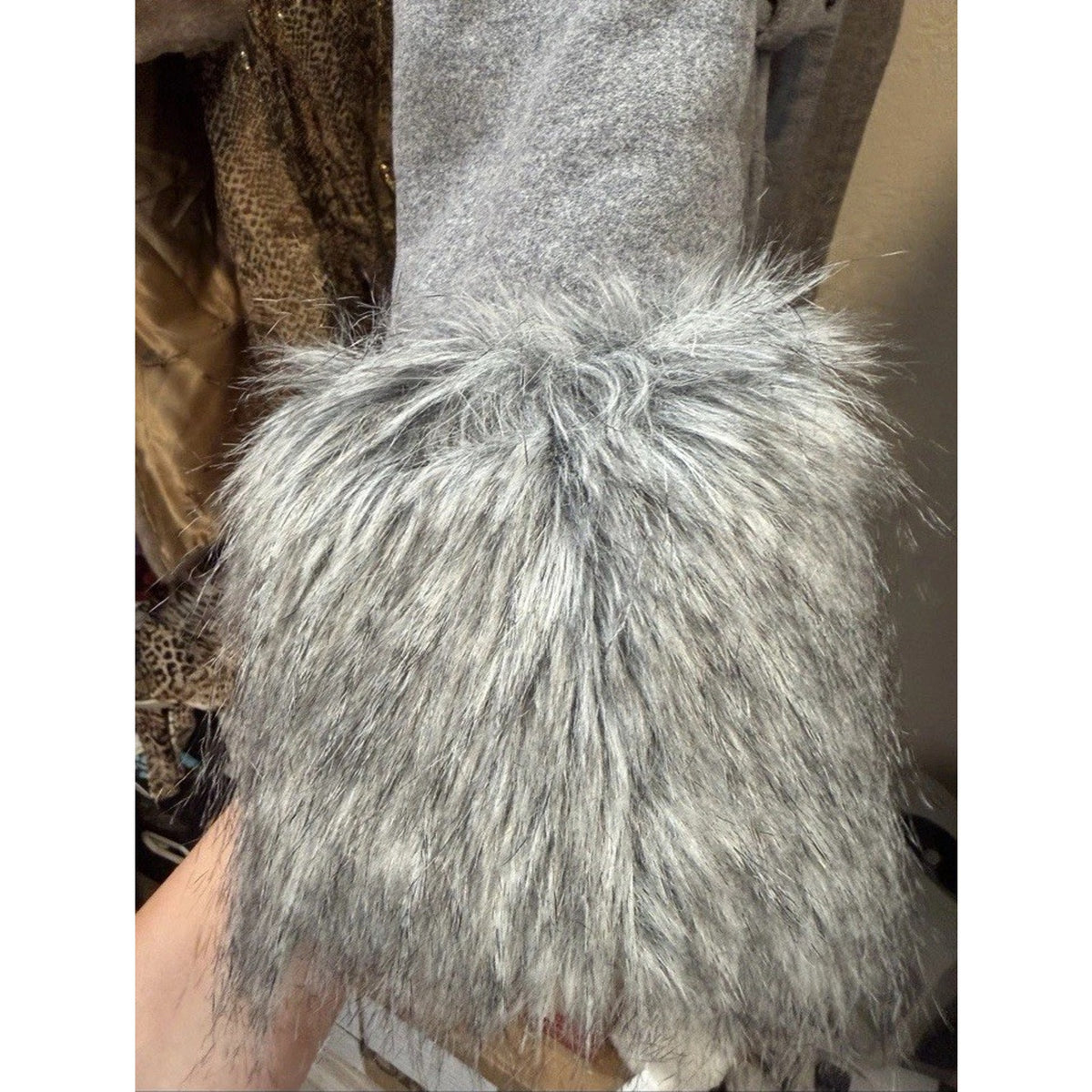 Bebe Women’s XS Gray Faux Fur Trim Long Coat Belted Statement Winter Jacket