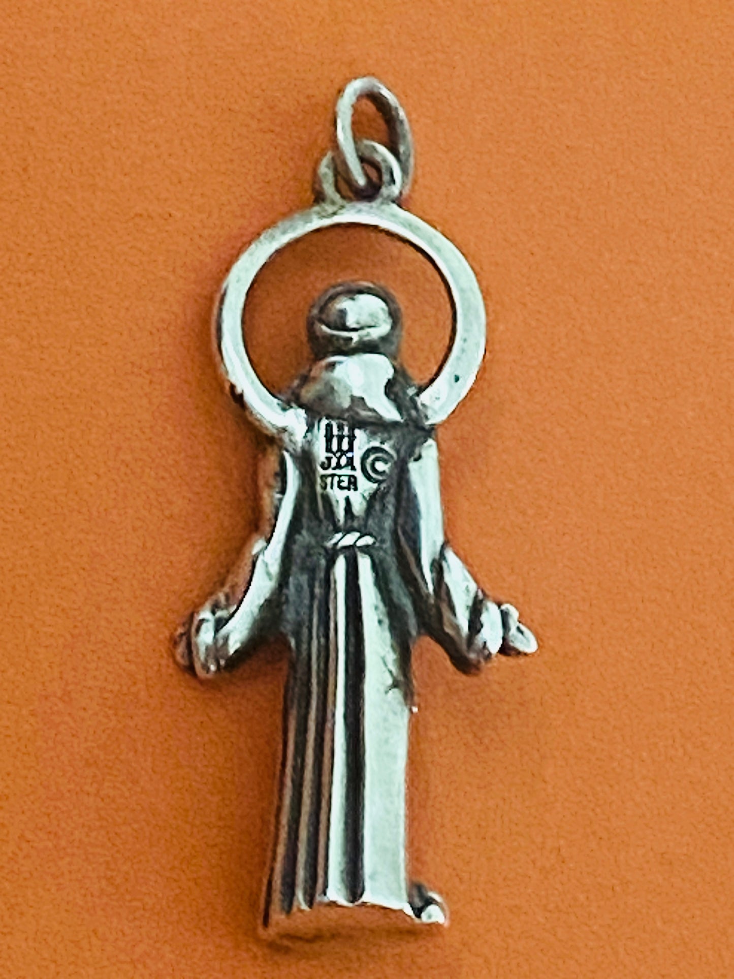 Preowned James Avery Retired RARE HTF St Francis of Assisi Pendant