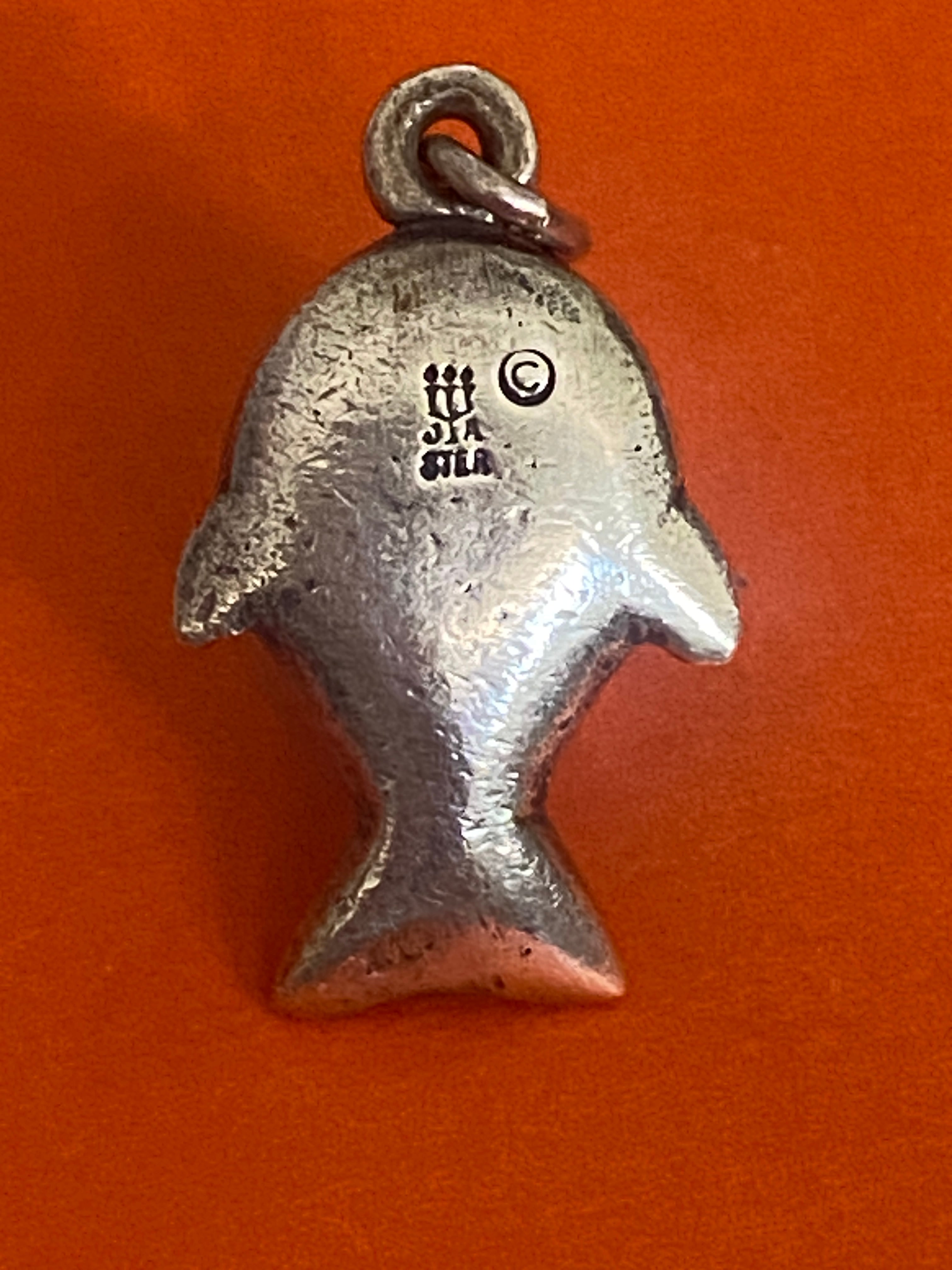 Rare-Retired high quality James Avery Fish Sterling Silver Small Charm