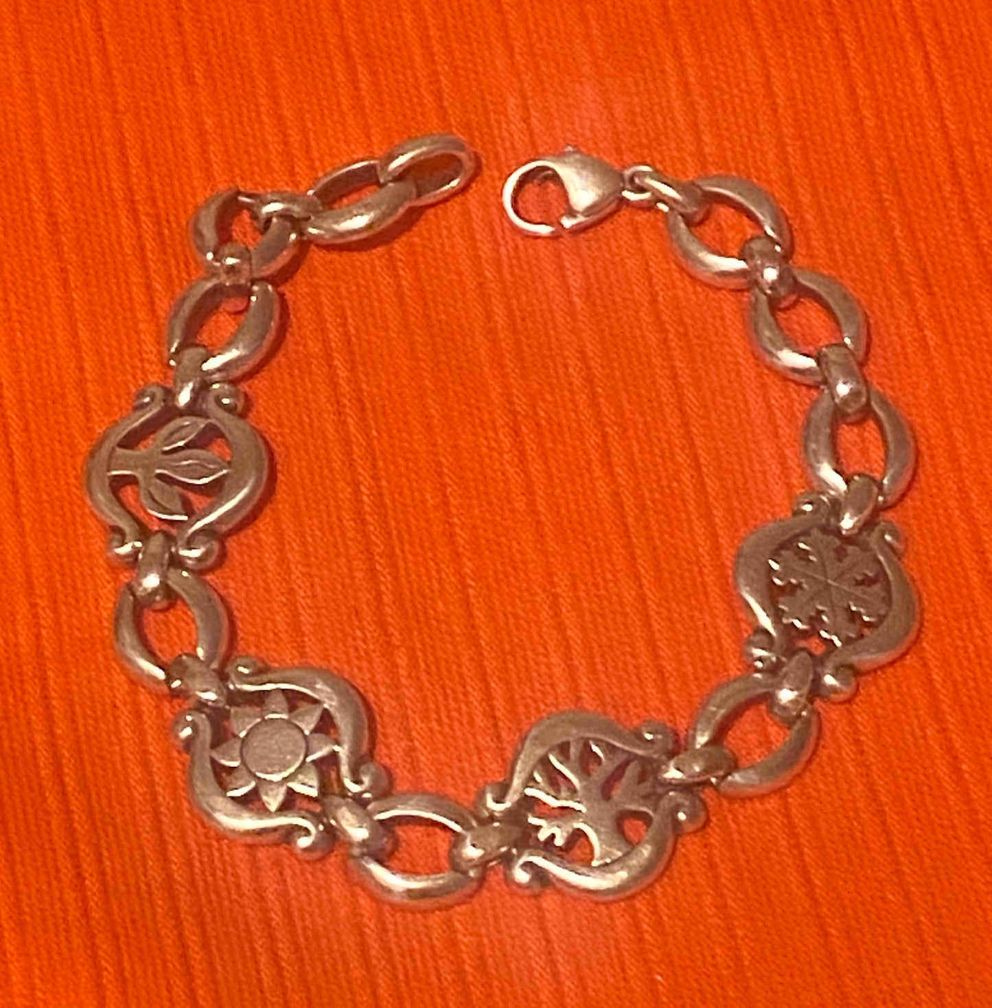 Preowned James Avery Retired Silver Four Seasons Bracelet