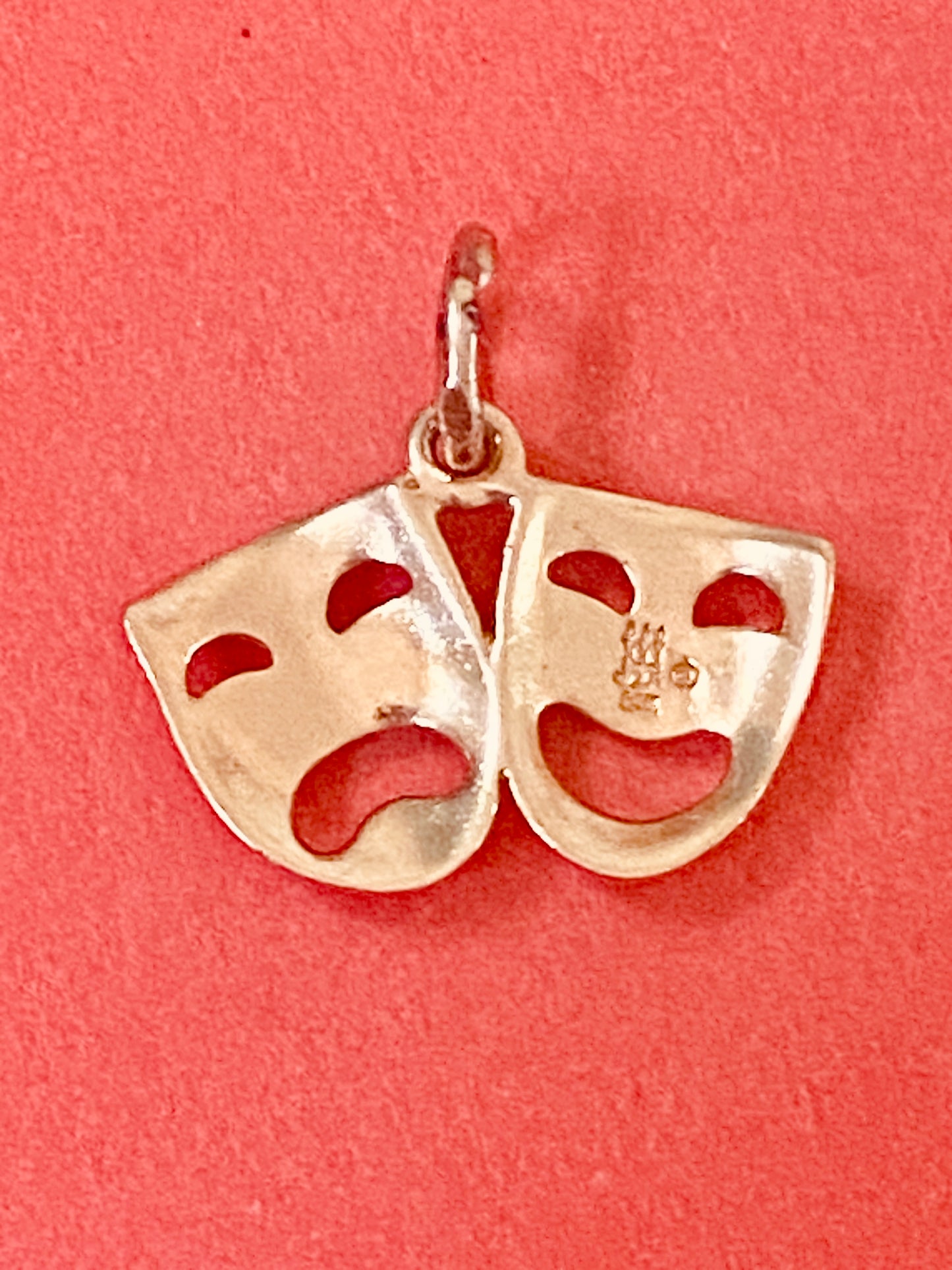 Preowned James Avery Retired Rare Hard to Find 14k Gold Theater Drama Mask Charm