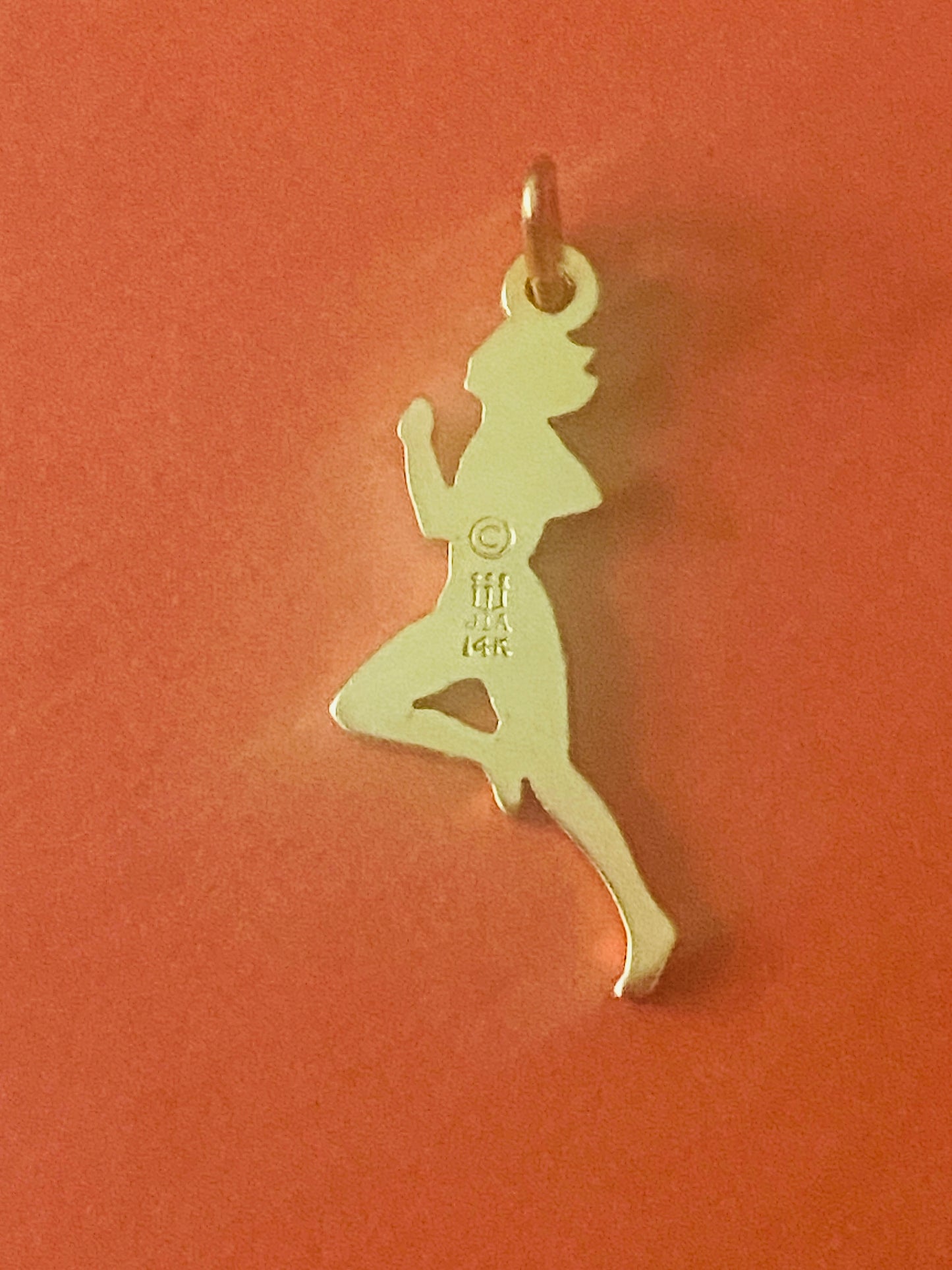 Preowned James Avery Retired Rare HTF 14k Gold Runner Charm