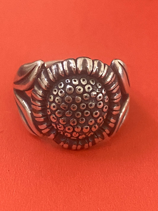 Preowned James Avery Retired Rare HTF SUNFLOWER Ring Size 8