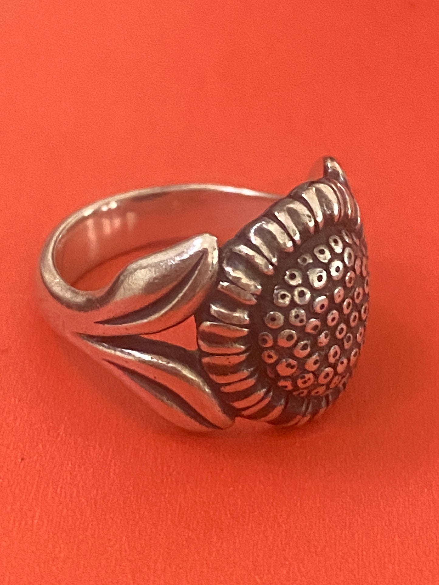 Preowned James Avery Retired Rare HTF SUNFLOWER Ring Size 8