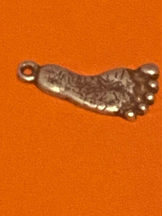 Preowned James Avery Retired RARE Silver Foot footprint Charm