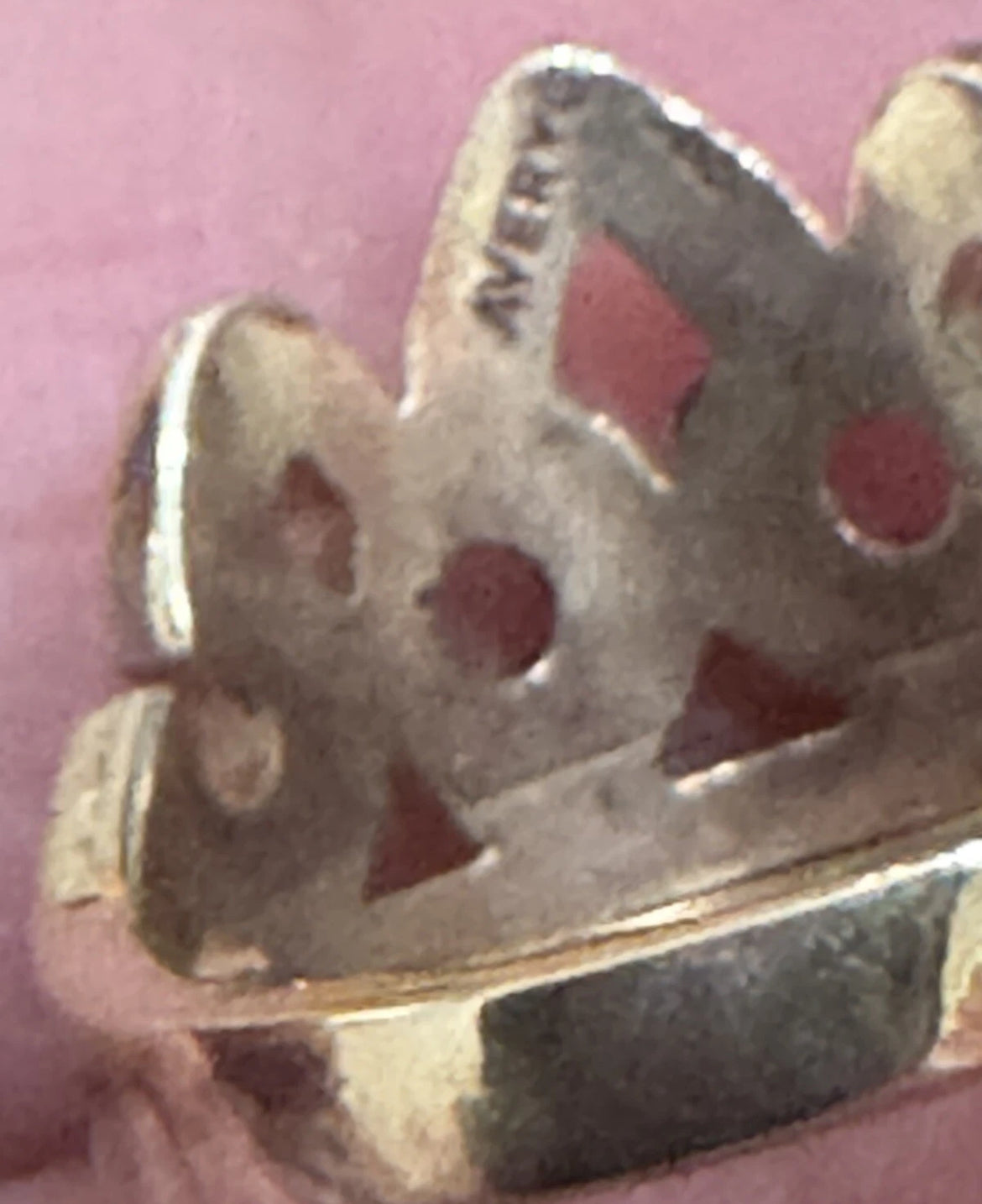 Preowned James Avery Retired 14k Gold Tiera  Princess Crown Charm w/ Box and Pouch