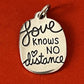 Brand New James Avery Retired Silver Love Knows No Distance Charm In Box
