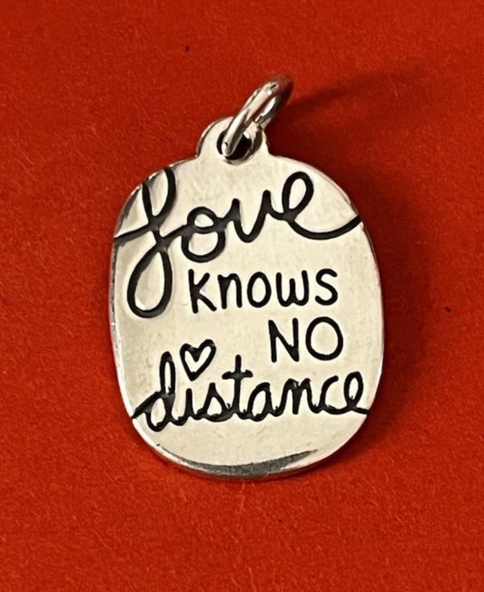 Brand New James Avery Retired Silver Love Knows No Distance Charm In Box