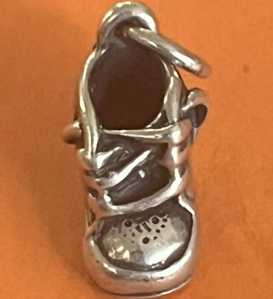 Preowned James Avery Retired Sterling Silver 3D Baby Shoe Bootie Charm