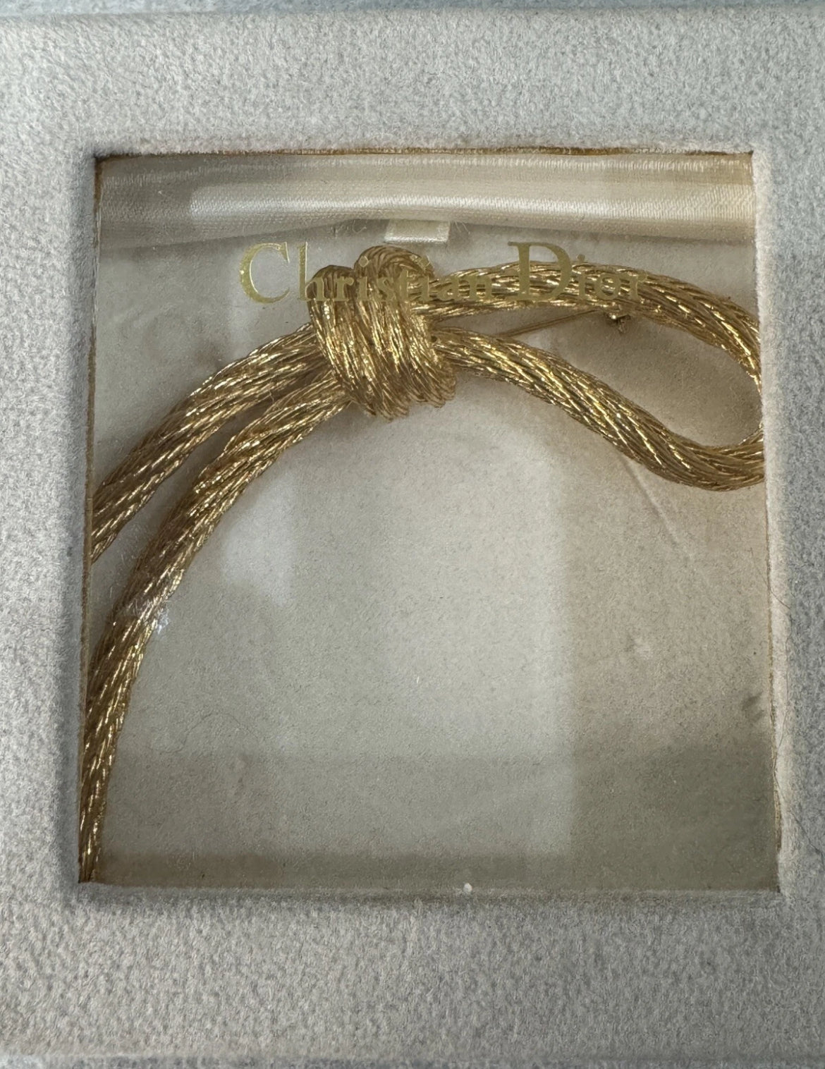 Preowned Vintage New in Box Signed Christian Dior Gold Tone Textured Rope Knot Brooch Pin