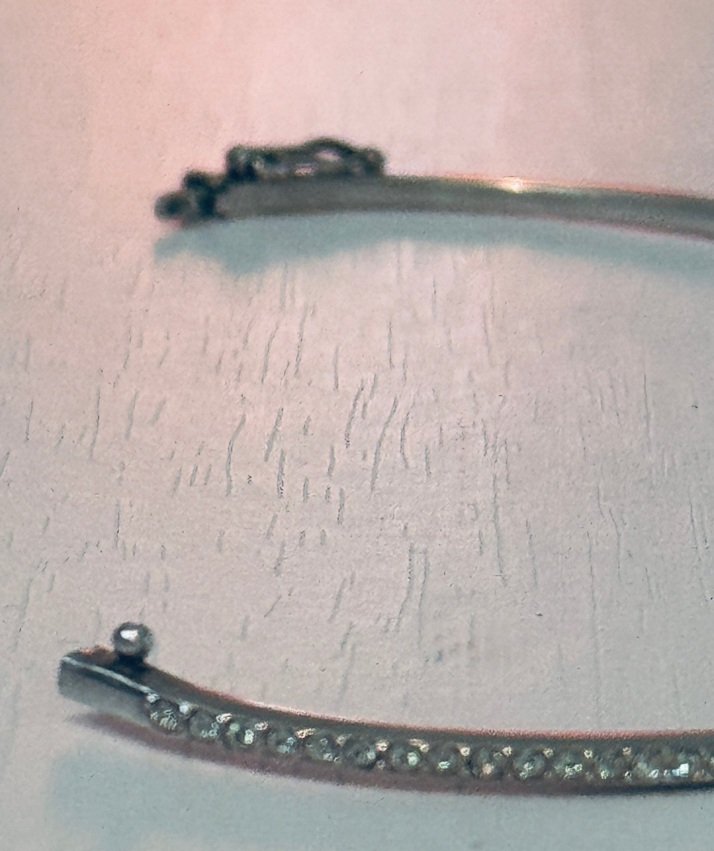 Pre Owned Sterling Silver 925 XO Diamond Pave Half Tennis Hinged Bangle Bracelet
