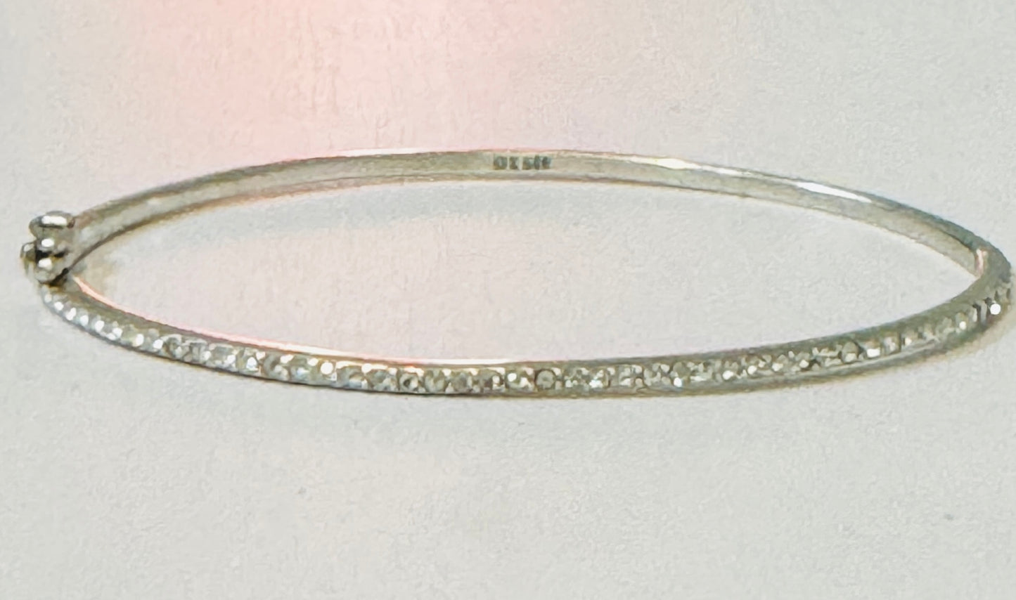 Pre Owned Sterling Silver 925 XO Diamond Pave Half Tennis Hinged Bangle Bracelet