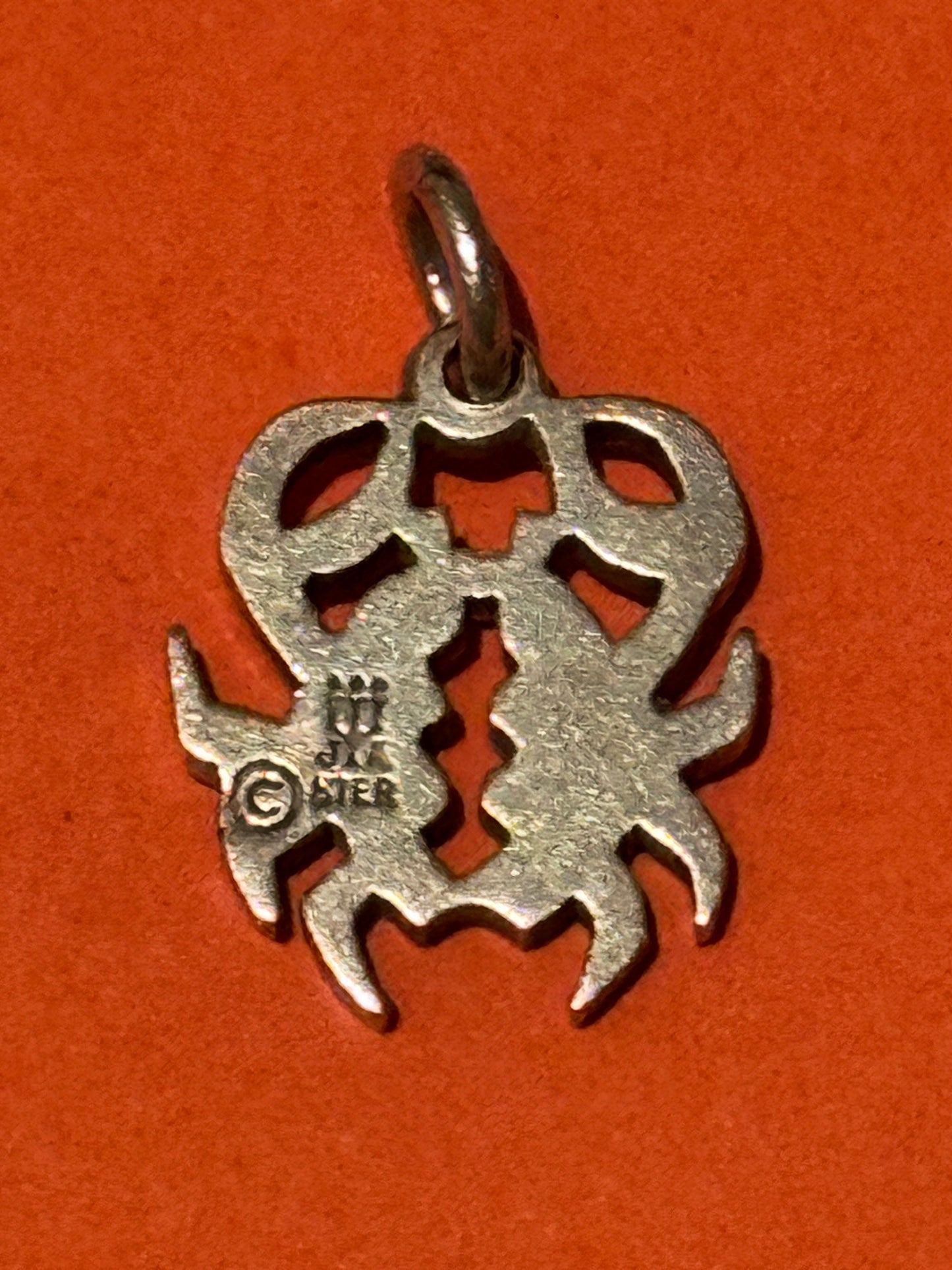 Pre Owned James Avery Retired Rare Hard to Find Silver Scorpio Scorpion Zodiac Charm