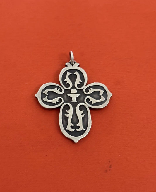 Pre-Owned James Avery Retired Sterling Silver  Large Cross Pendant