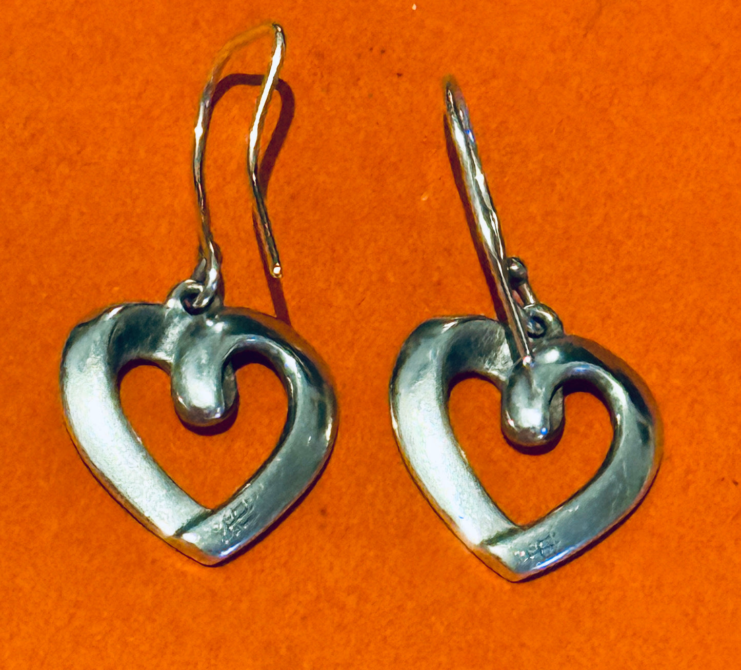 Pre owned James Avery Retired Silver Vintage Ribbon Heart Dangle Earrings W/ JA Box