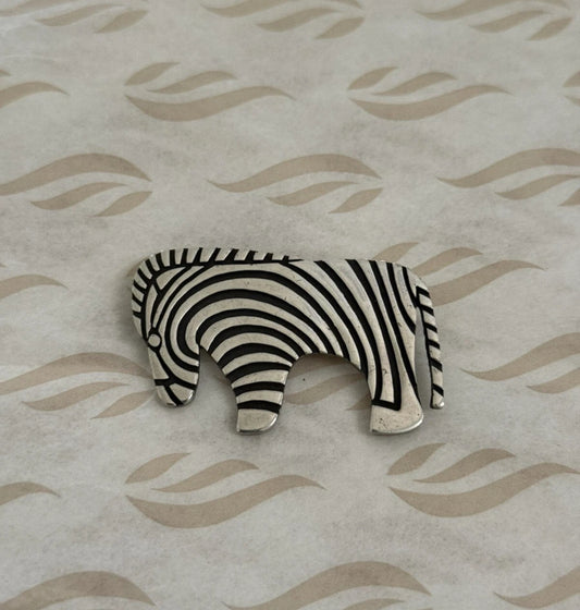 Pre-Owned James Avery Retired Silver Zebra Brooch Pin or Pendant