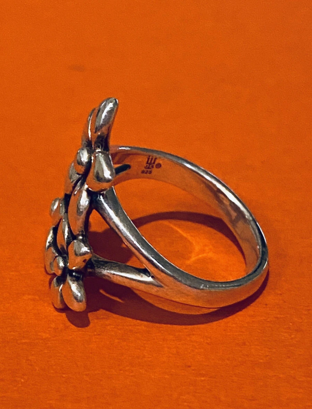 Pre-Owned James Avery Retired Silver Triple Daisy Flower Bouquet Ring Size 7